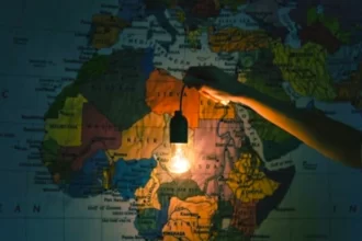 Afrique : comment la hausse moyenne de 20% des tarifs de l’électricité impacte les investissements