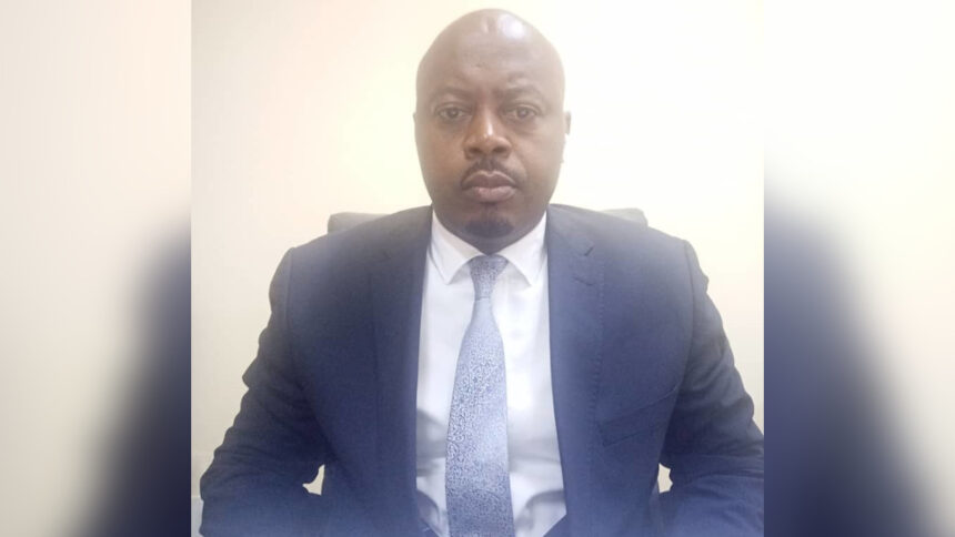 Éric Romuald Lipop : « Il serait important de mettre en place un certain nombre de critères de convergence dans la Cemac » 1 Eric Romuald Lipop, juriste fiscaliste