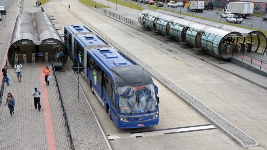 Sénégal : Dakar se dote d’un réseau de transport apte à suivre son expansion, l'une des plus galopantes d'Afrique 1 Bus Rapid Transit