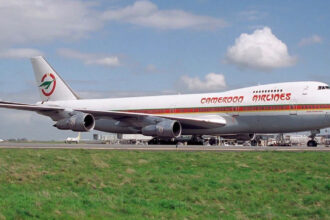 Camair boeing