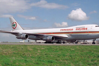Camair boeing