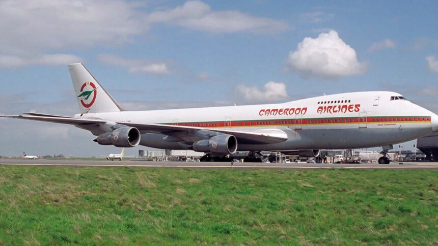 Camair boeing
