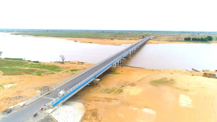 Cameroun-Tchad : le pont sur le fleuve Logone n'attend plus que son inauguration et sa mise en service 1 Cameroun-Tchad : le pont sur le fleuve Logone n’attend plus que son inauguration et sa mise en service