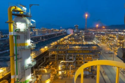 Algérie : Sonatrach investit 210 millions USD pour moderniser un champ gazier et renforcer son rôle de pilier énergétique pour l’Europe