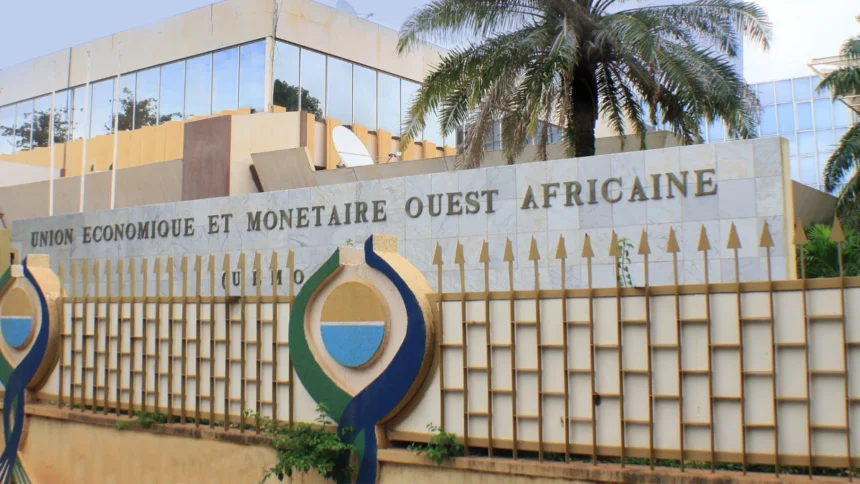 Cedeao : 118,23 millions USD pour la première émission d'obligations vertes en zone Uemoa, témoignage d’un appétit pour les emprunts durables 1 Cedeao : 118,23 millions USD pour la première émission d’obligations vertes en zone Uemoa, témoignage d’un appétit pour les emprunts durables