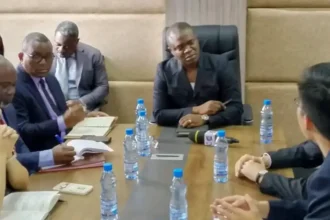 Gabon : un projet de chemin de fer futuriste pour le transport du fer de Belinga vers le port de Muyumba sur la table d'investisseurs chinois