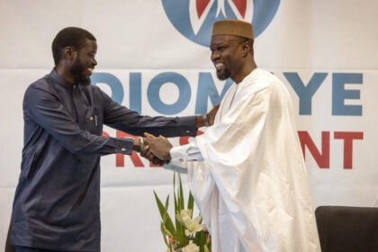 Sénégal : Bassirou Diomaye Faye et Ousmane Sonko s'offrent une majorité confortable de députés, pour mettre en œuvre des promesses de réformes ambitieuses