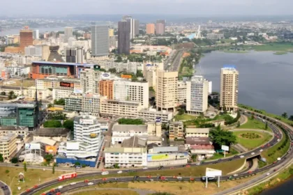 Côte d'Ivoire : pourquoi le climat des affaires continue de s'améliorer, avec une croissance propice aux investissements