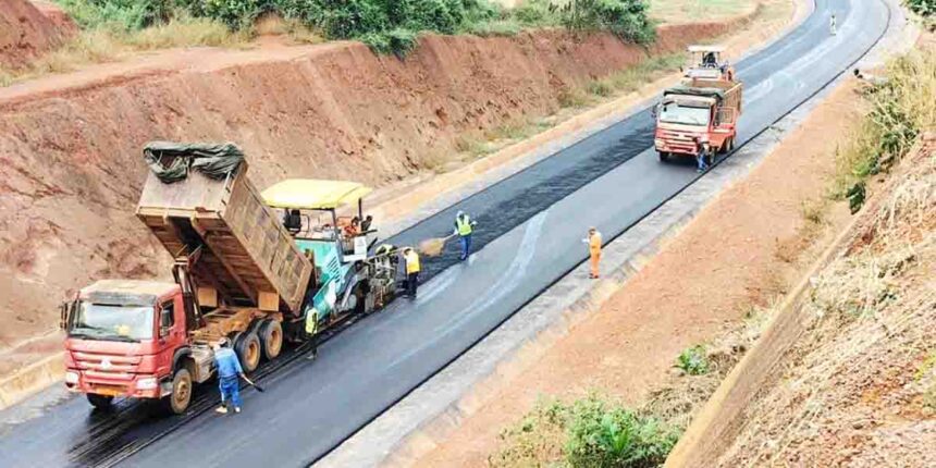 Cemac : 3,13 milliards de dollars US investis au Cameroun pour les projets routiers intégrateurs 1 Cemac : 3,13 milliards de dollars US investis au Cameroun pour les projets routiers intégrateurs