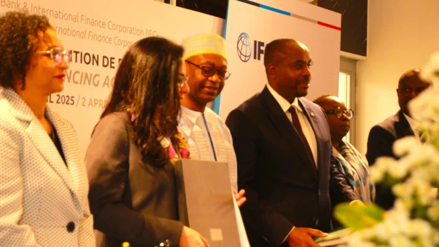 Partenariat : Afriland First Bank et IFC, ensemble pour stimuler le financement des PME au Cameroun 1 Partenariat : Afriland First Bank et IFC, ensemble pour stimuler le financement des PME au Cameroun
