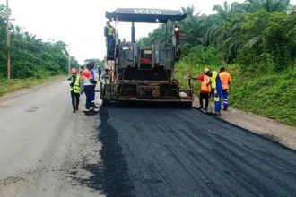 Le Cameroun lève un financement de 212,35 millions d’euros auprès de la BID pour reconstruction de la route Douala-Bafoussam