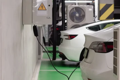 Rwanda : le gouvernement incite à l’investissement dans les stations de recharge pour véhicules électriques