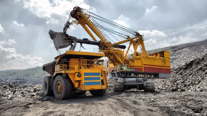 Mines et industrie : le Cameroun se dote d’un nouveau cadre de négociation des conventions minières pour tirer profit de son potentiel 1 Nouveau Code Minier au Cameroun : SONAMINES encadre les projets miniers durables
