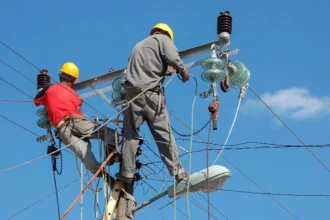Coupures d’électricité au Gabon : un fléau qui paralyse les PME et alerte le gouvernement