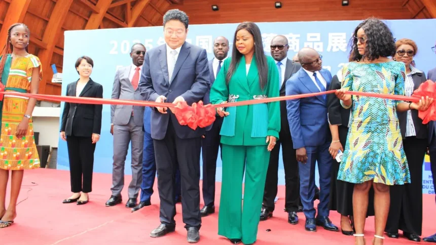 Foire sino-gabonaise : le rendez-vous des affaires 1 Gabon–Chine : une foire économique pour renforcer les partenariats commerciaux et technologiques durables