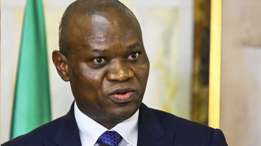 Gabon – Budget 2026 : 61 milliards FCFA pour le social 1 Budget 2026 : le Gabon consacre 61 milliards FCFA aux programmes sociaux pour soutenir les plus vulnérables
