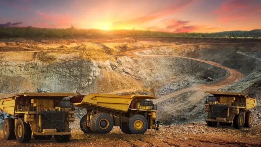 Guinée - Bauxite : Nimba Mining Company effectue son premier chargement de 200 000 tonnes 1 Guinée : la Nimba Mining Company exporte son premier chargement de bauxite et lance l’ère du développement minier durable