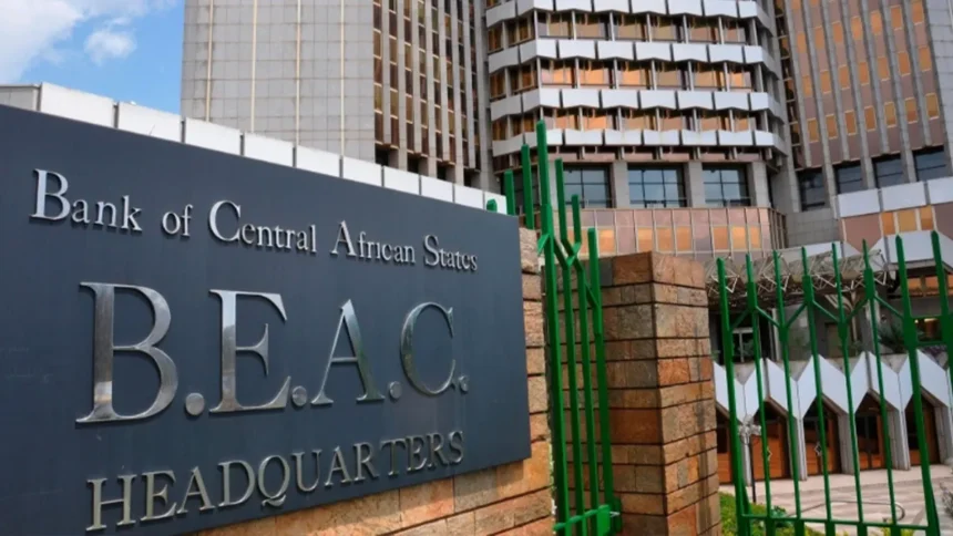 BEAC : hausse des taux directeurs pour protéger le franc CFA malgré la baisse des réserves de change