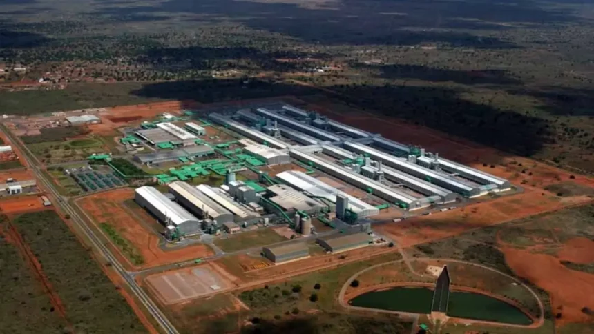 Aluminium : au Mozambique, l'Australien South32 menace de fermer Mozal (3 % du PIB) en mars 2026 1 Mozambique : South32 menace de fermer Mozal Aluminium d'ici 2026