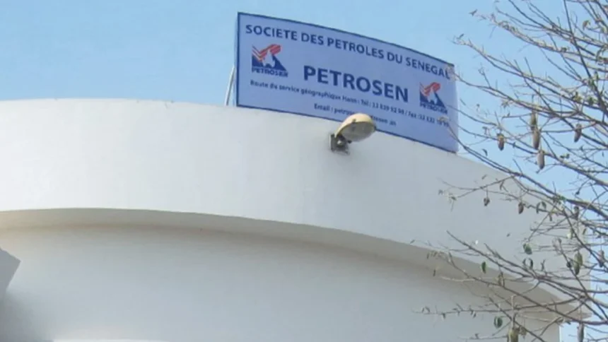 Sénégal : PETROSEN veut lever 3 000 milliards de FCFA pour Yakaar-Teranga, après Sangomar et GTA 1 Sénégal : PETROSEN investira 55 milliards de FCFA dans l'exploration pétrolière onshore en 2026