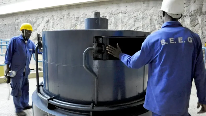 Gabon : le gouvernement accélère le partenariat SEEG-SUEZ de 131 milliards de FCFA pour moderniser le réseau d'eau 1 GABON : SUEZ, UN PARTENARIAT DE PLUS DE 131 MILLIARDS DE FCFA À RELANCER POUR RÉTABLIR L’EAU POTABLE